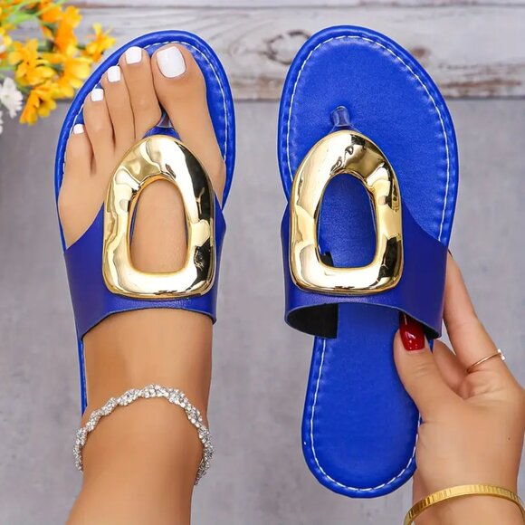 Metallic Buckle Slide Sandals – Lightweight Summer Clip Toe Flats - Picture 4 of 10
